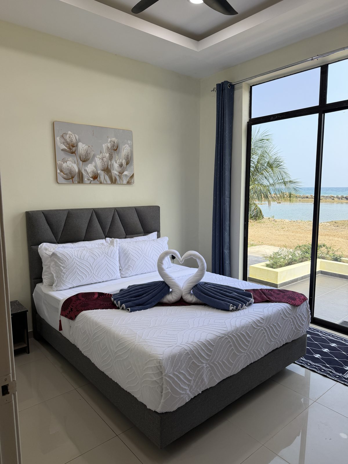 Oceanfront master bedroom in the 3 Bedroom Oceanfront Villa
